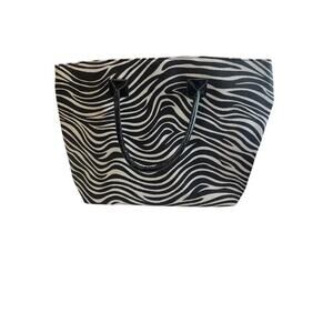 Boscov’s ￼zebra bag